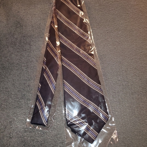 Calvin Klein Blue Striped Tie - NEW - Picture 2 of 5